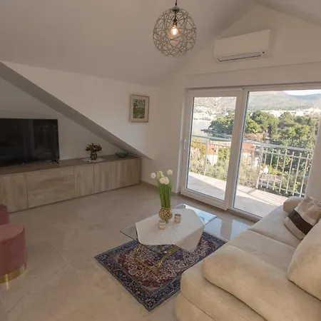 Apartmán Casa Lidia - Modern & Spacious & Few Steps To & Breathtaking View