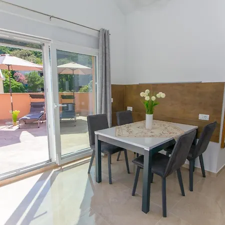 Casa Lidia - Modern & Spacious & Few Steps To & Breathtaking View Apartment